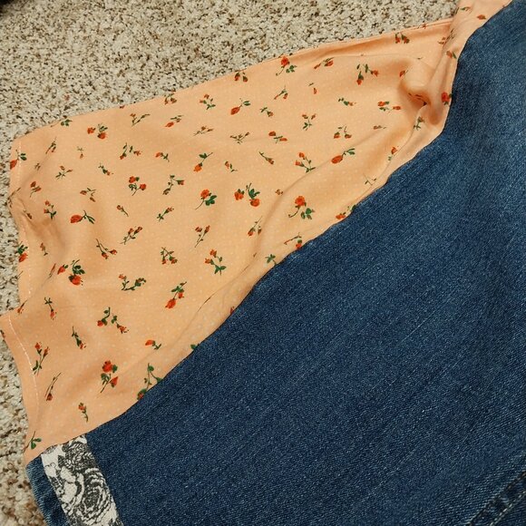 3094 Size 12 Cato Upcycled Bell-Bottom Jeans in Peach and Green. - Picture 3 of 8